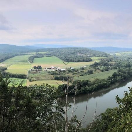 The Cast Iron Lady Apartment Wyalusing Екстериор снимка